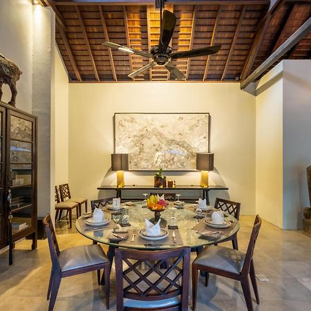 Villa De Suma - Fully Staffed Luxury Villa, Walk To The Beach! Seminyak Exteriér fotografie